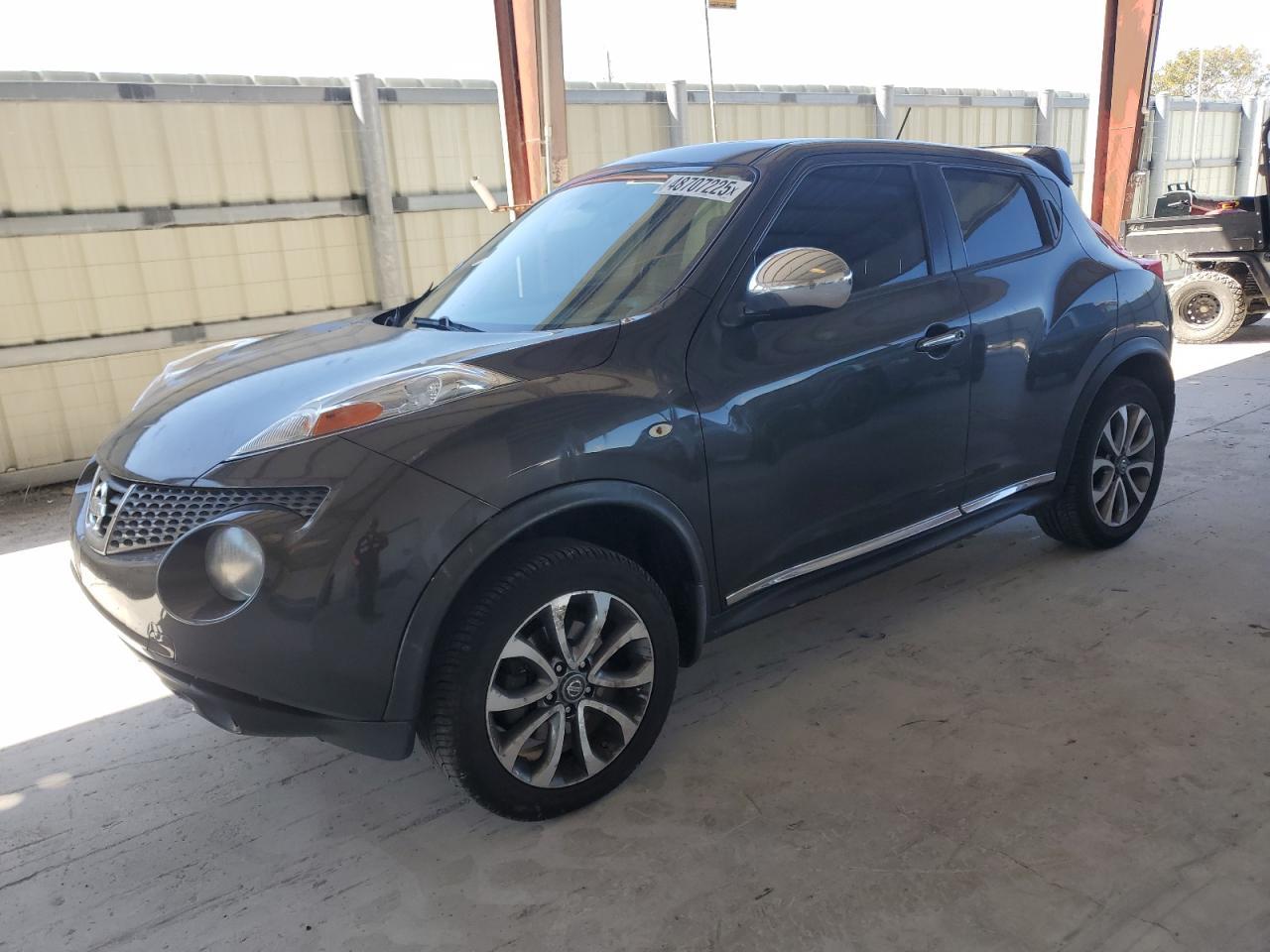 2011 NISSAN JUKE S