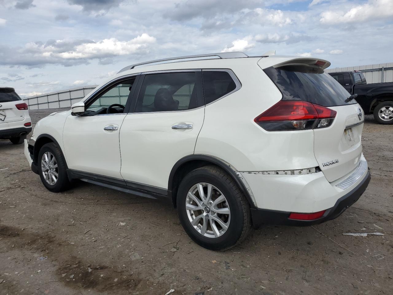 2018 NISSAN ROGUE S - Image 2