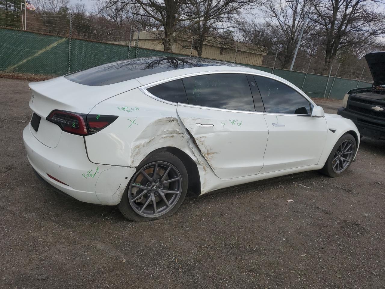 2019 TESLA MODEL 3 - Фото 3