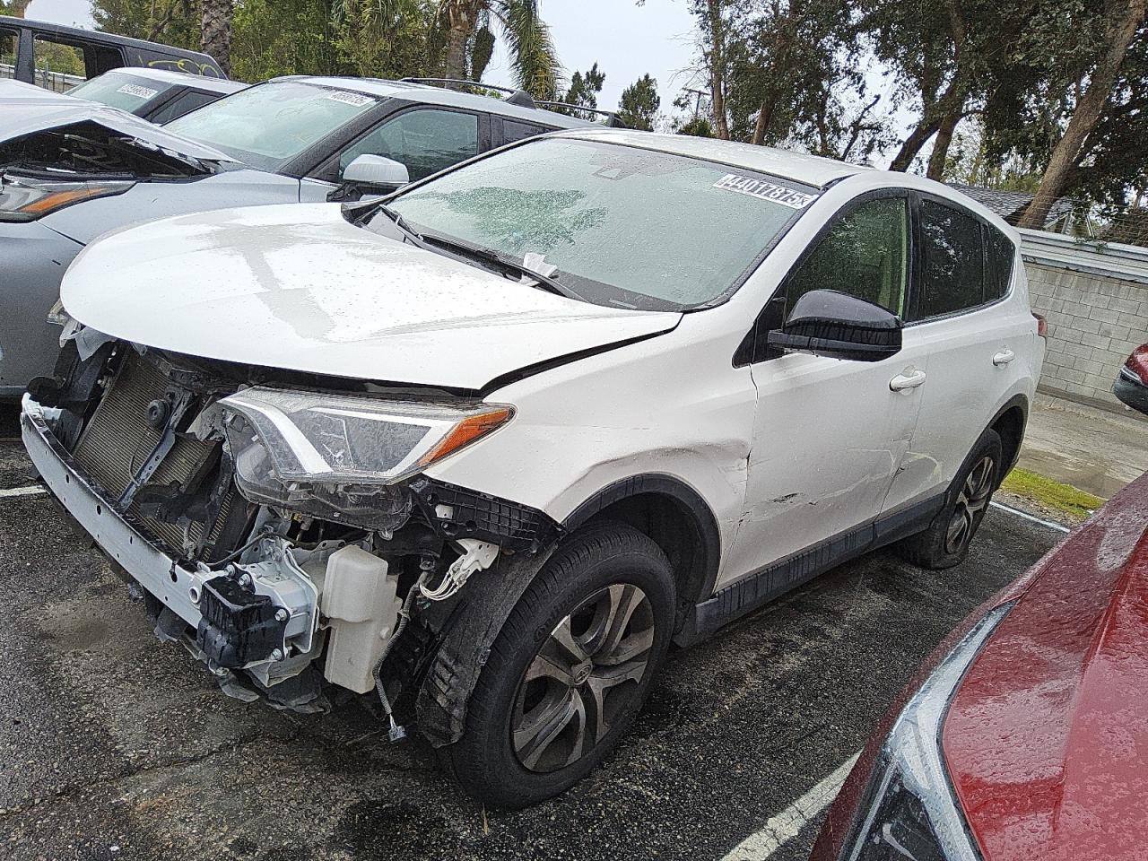 2018 TOYOTA RAV4 LE