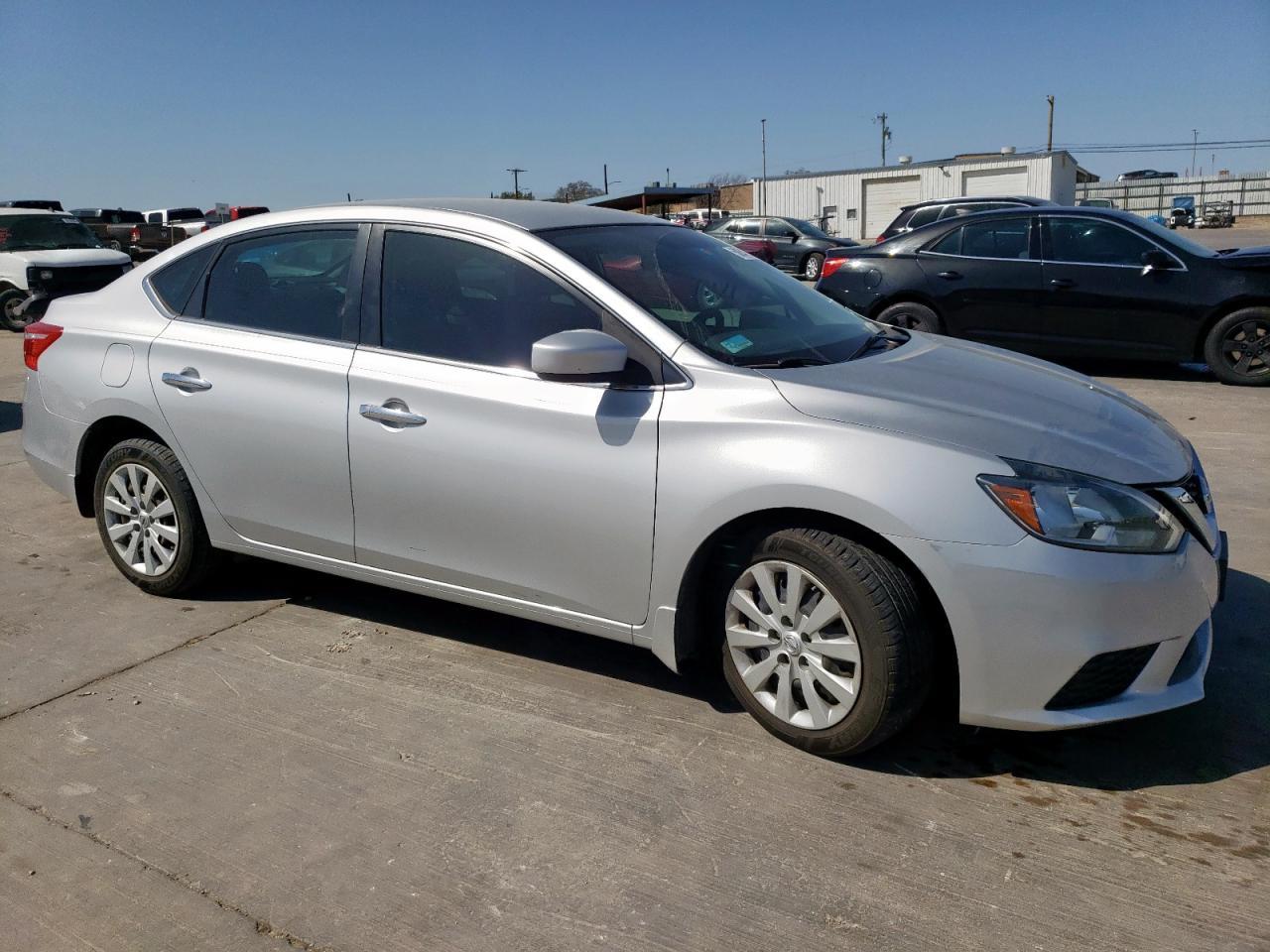 2016 NISSAN SENTRA S - Фото 4