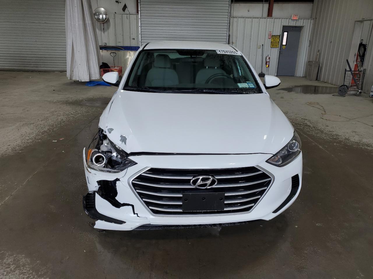 2017 HYUNDAI ELANTRA SE - Фото 5