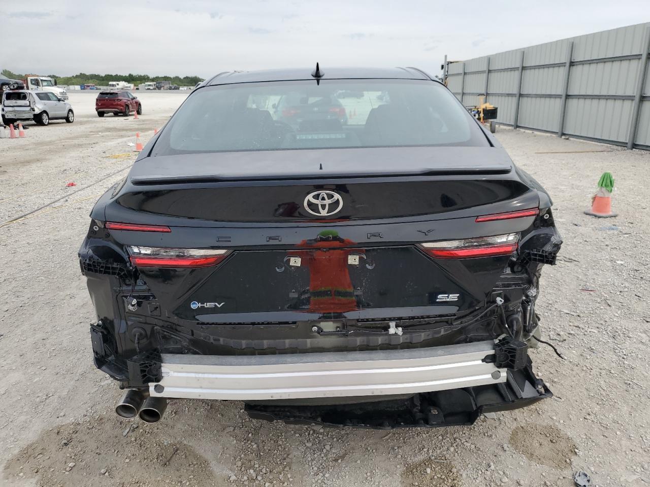 2025 TOYOTA CAMRY XSE - Фото 6