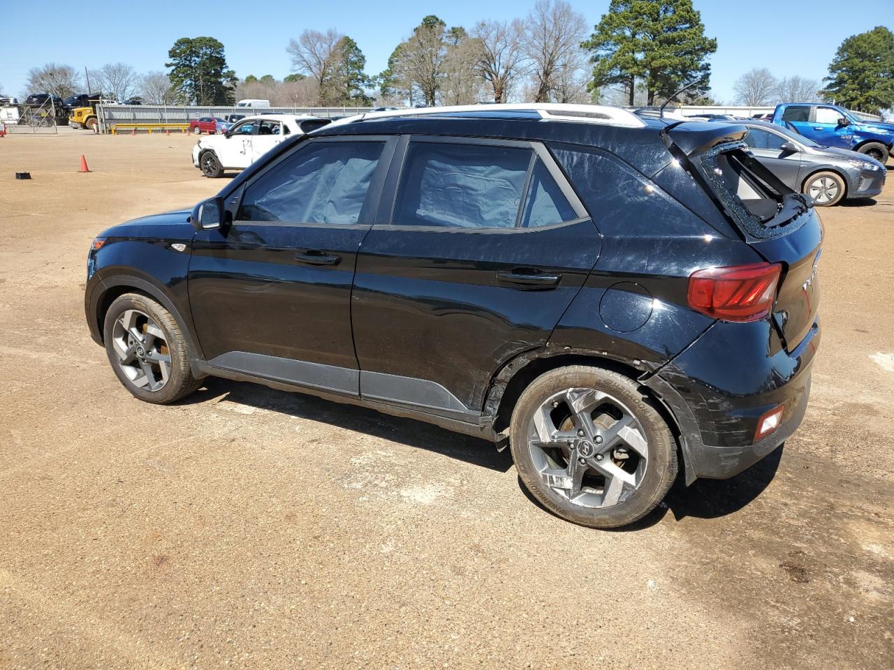 2023 HYUNDAI VENUE SEL - Фото 2