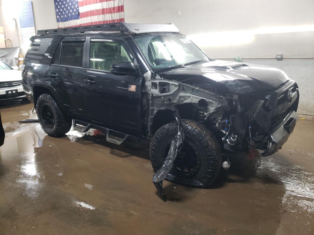 2020 TOYOTA 4RUNNER SR - Фото 4