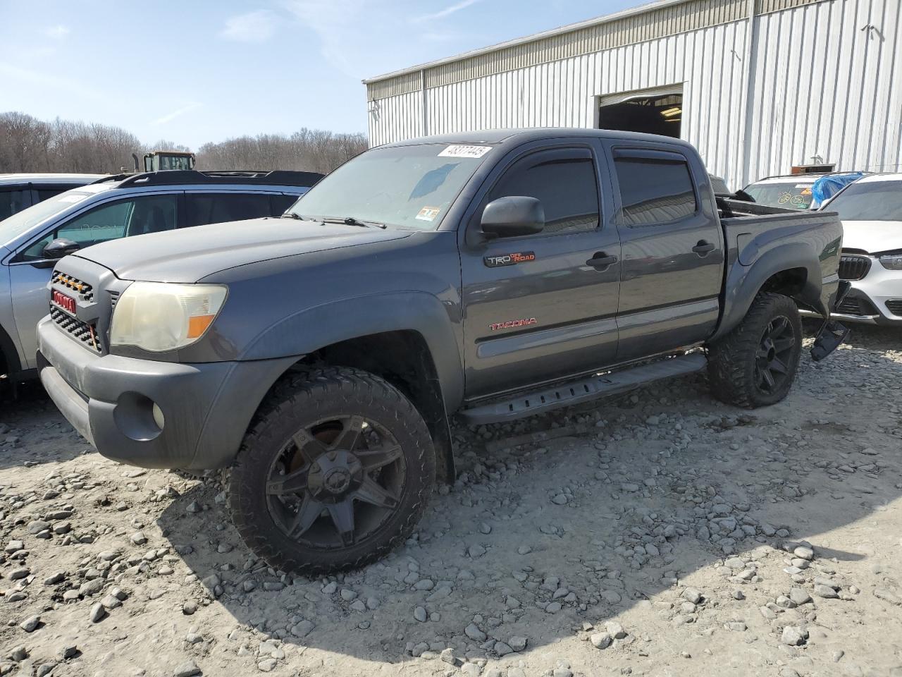 2011 TOYOTA TACOMA DOU