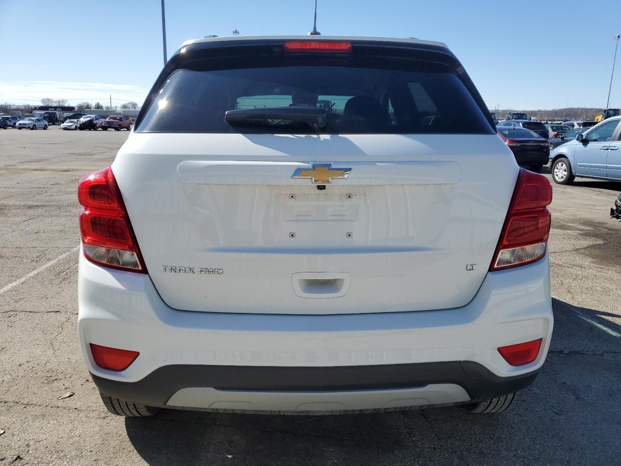 2019 CHEVROLET TRAX 1LT - Фото 6