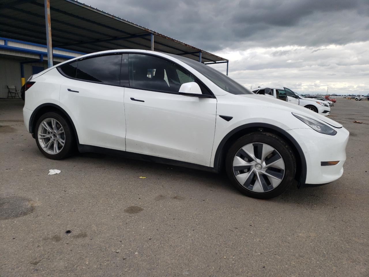 2022 TESLA MODEL Y - Фото 4