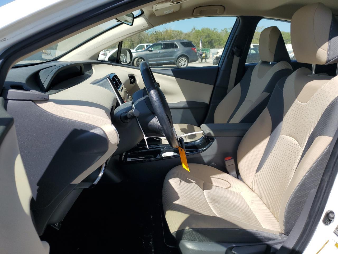 2016 TOYOTA PRIUS - Фото 7