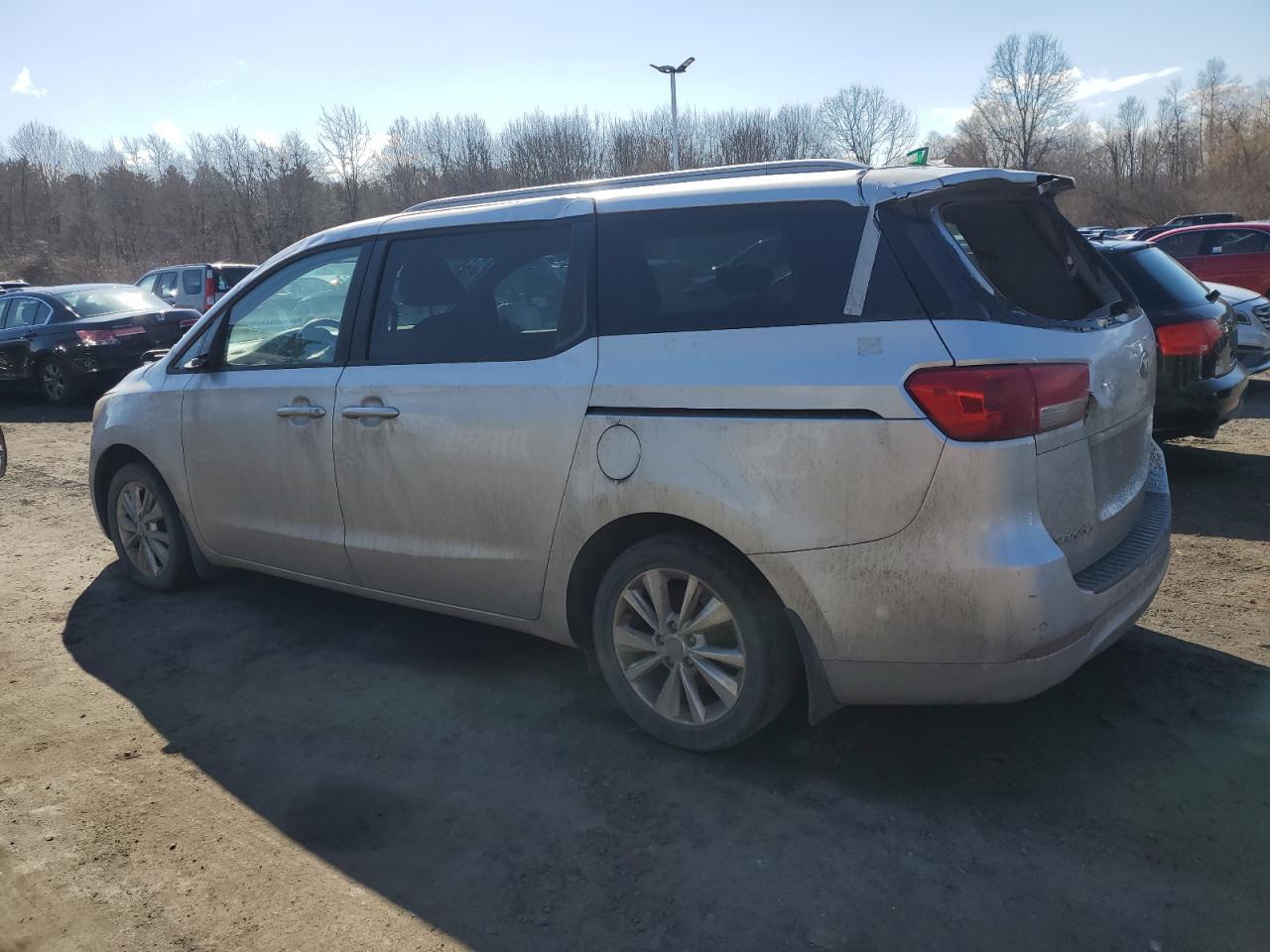 2016 KIA SEDONA LX - Image 2