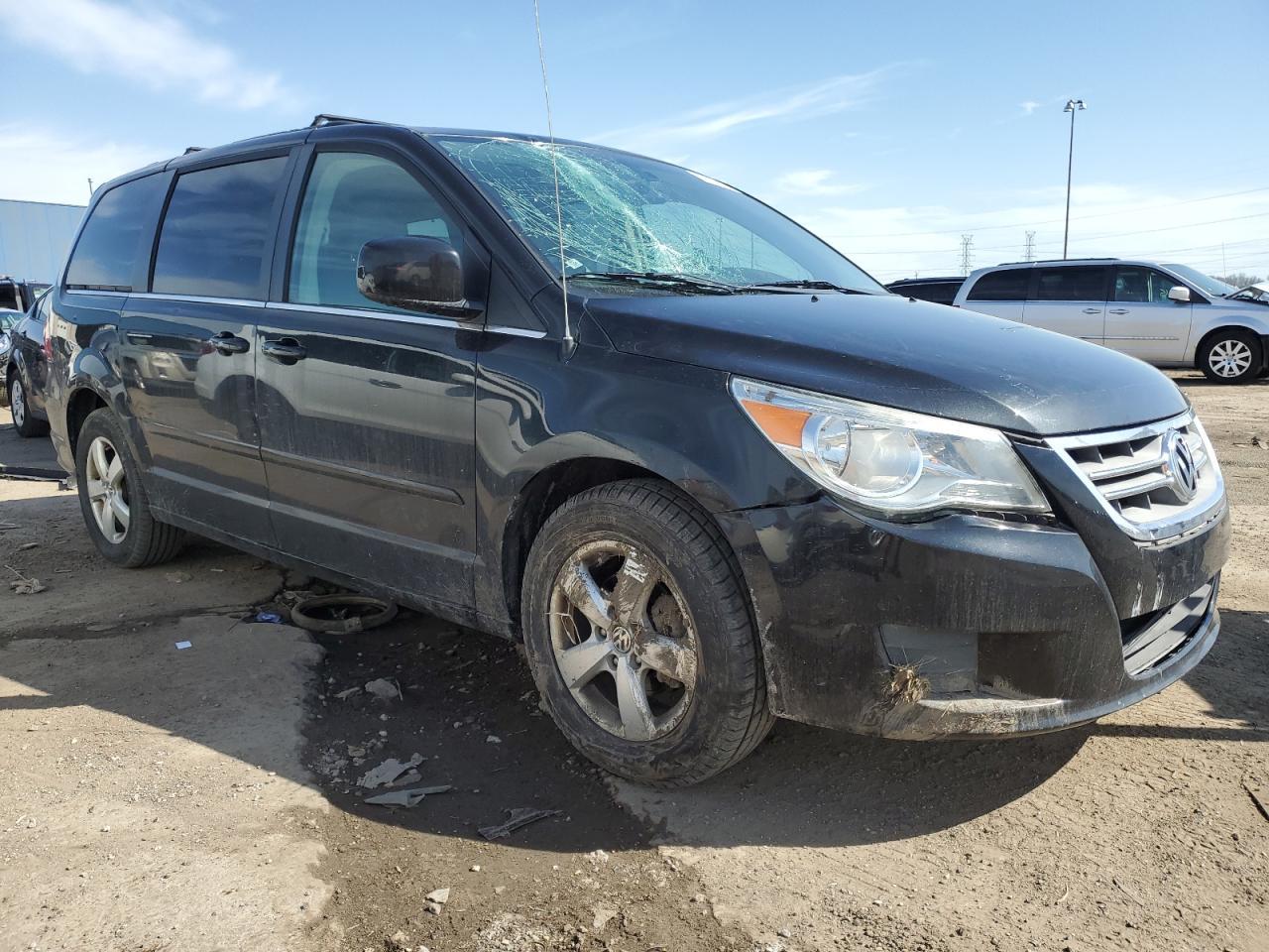 2011 VOLKSWAGEN ROUTAN SE - Фото 4