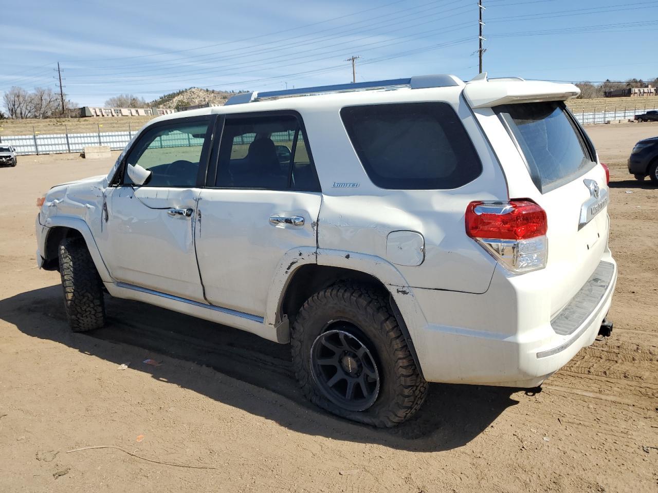 2011 TOYOTA 4RUNNER SR - Image 2