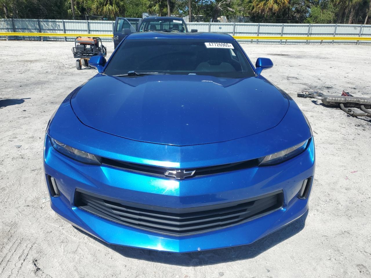 2018 CHEVROLET CAMARO LT - Image 5
