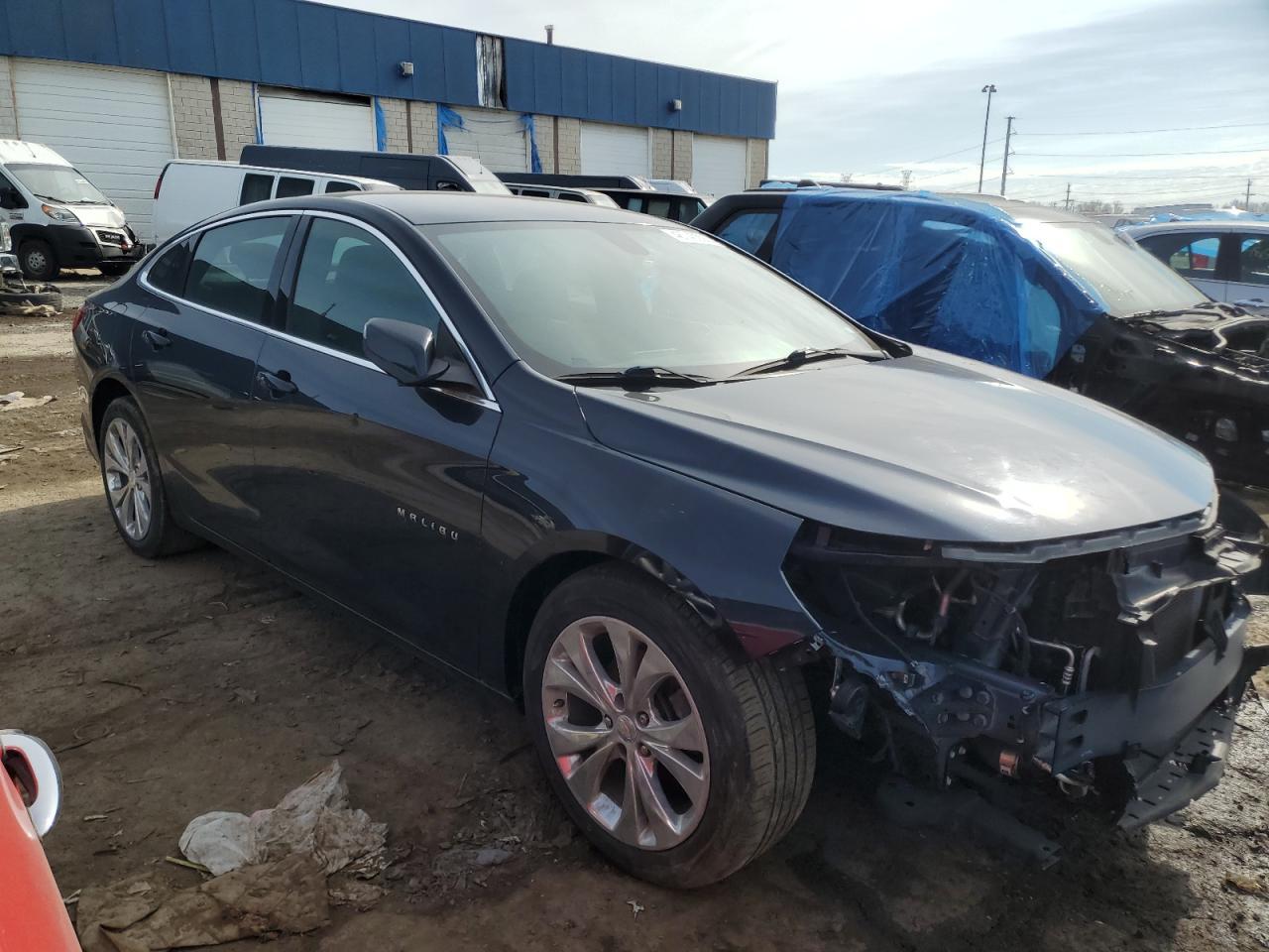 2017 CHEVROLET MALIBU LT - Фото 4