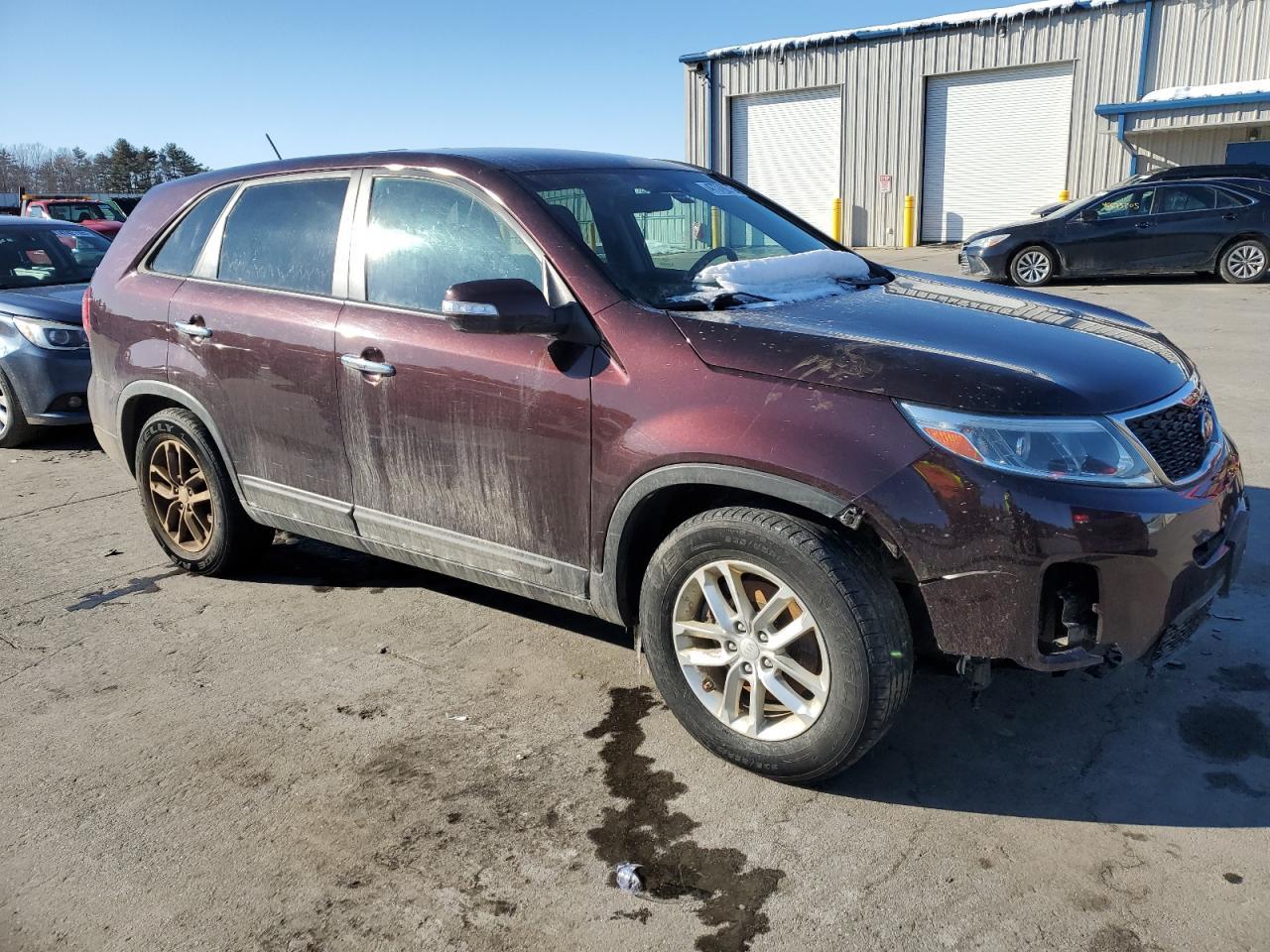 2015 KIA SORENTO LX - Image 4