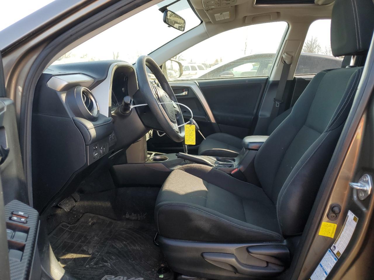 2015 TOYOTA RAV4 XLE - Фото 7