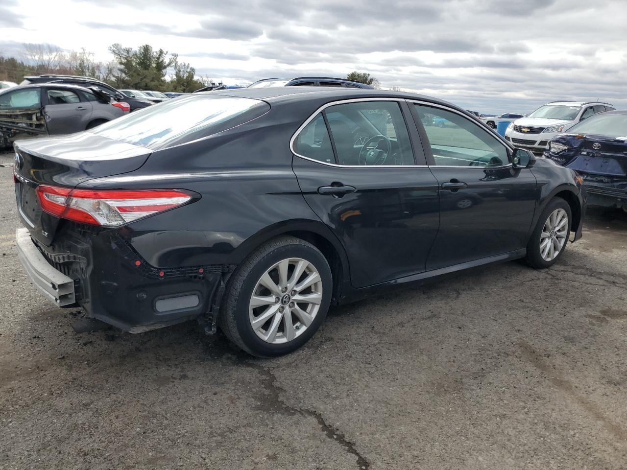 2018 TOYOTA CAMRY L - Image 3