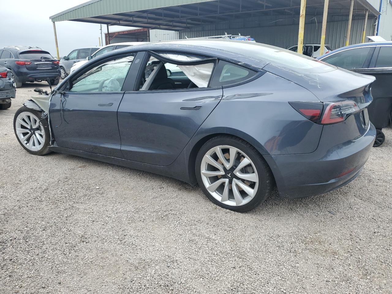 2022 TESLA MODEL 3 - Image 2