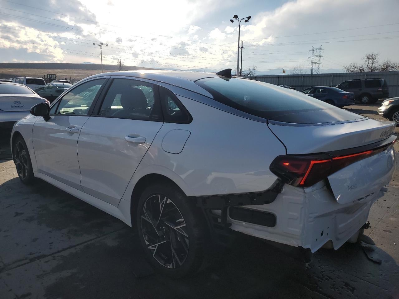 2025 KIA K5 GT LINE - Image 2