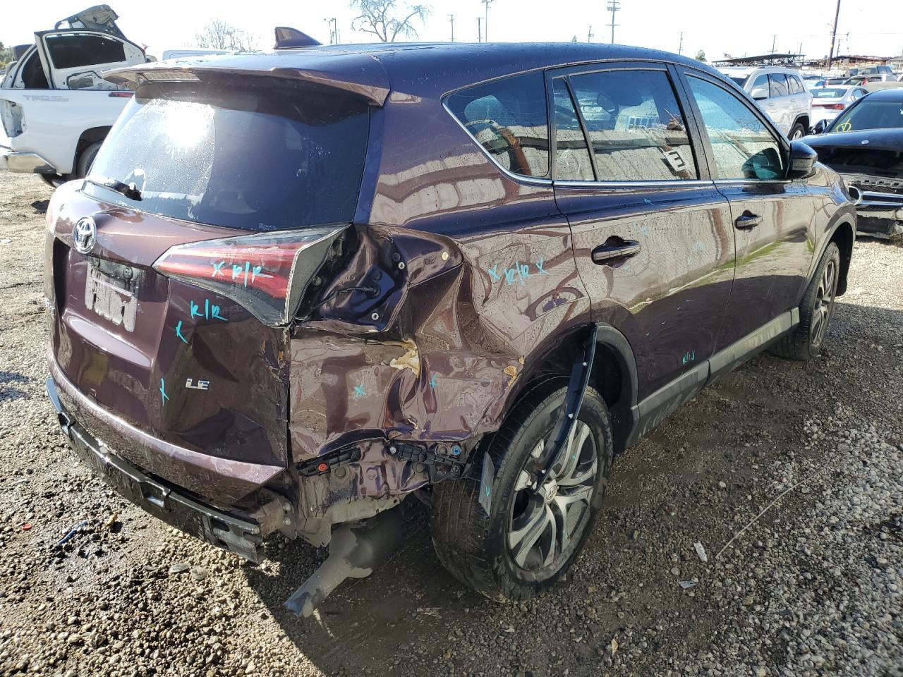 2018 TOYOTA RAV4 LE - Image 3