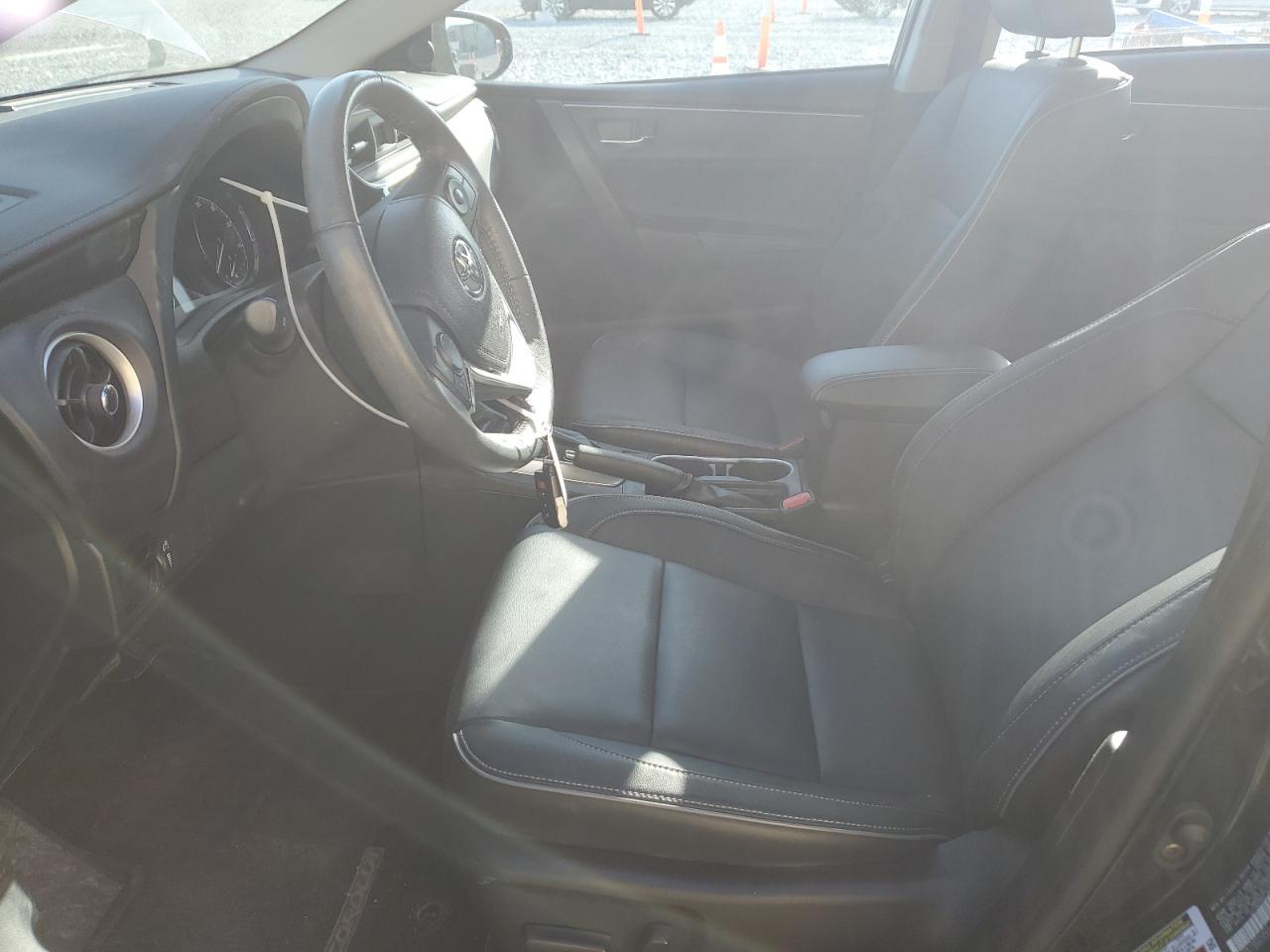 2019 TOYOTA COROLLA L - Фото 7