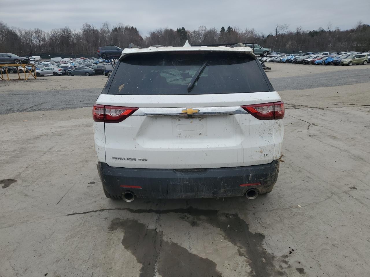 2021 CHEVROLET TRAVERSE L - Фото 6