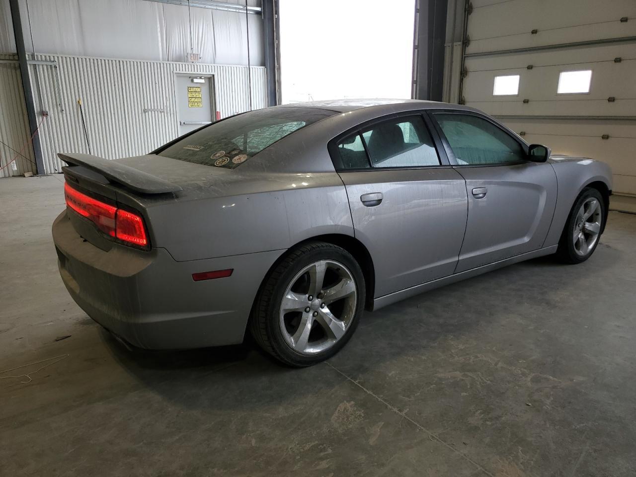 2014 DODGE CHARGER SE - Image 3