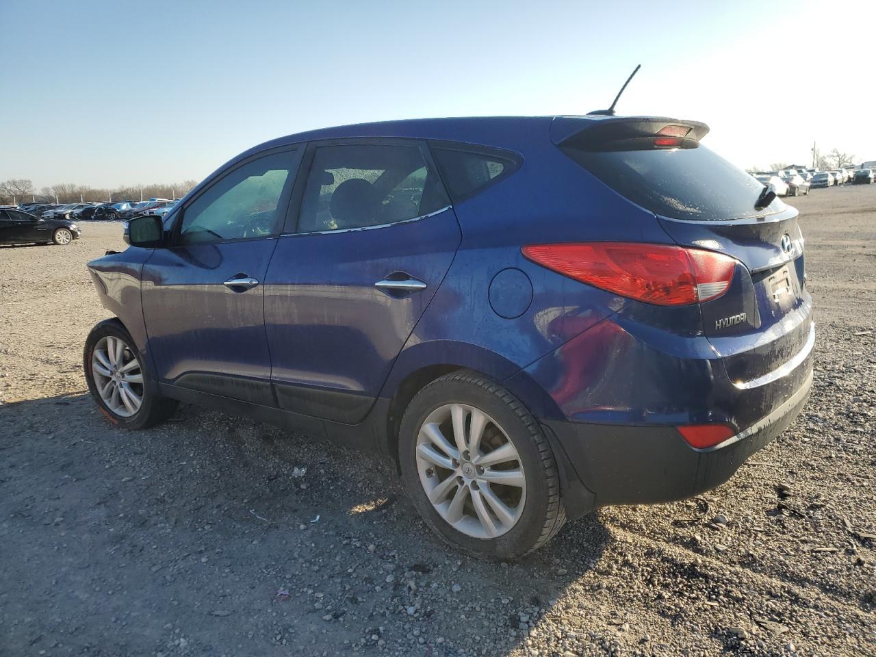 2012 HYUNDAI TUCSON GLS - Image 2