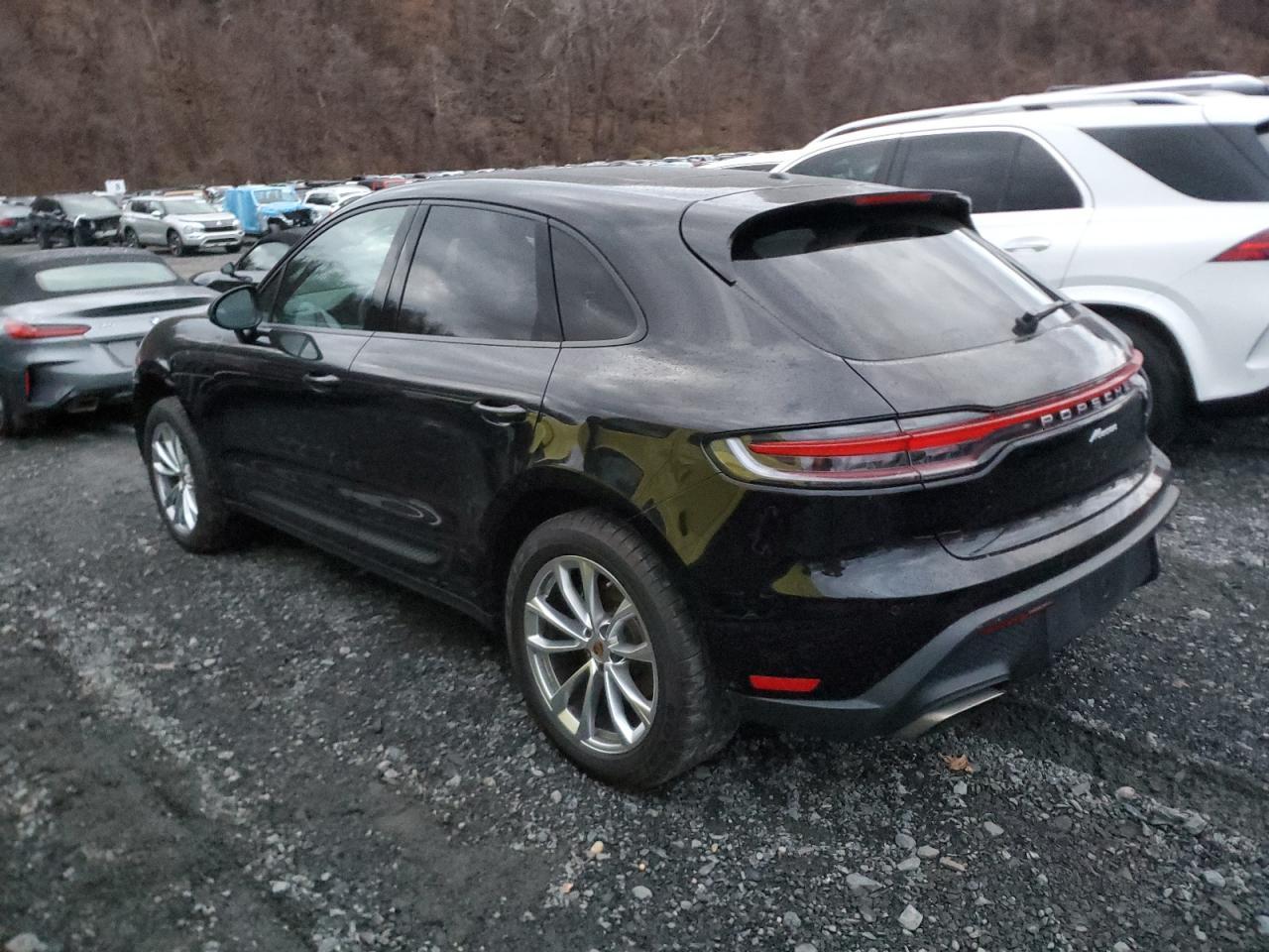 2023 PORSCHE MACAN BASE - Фото 2