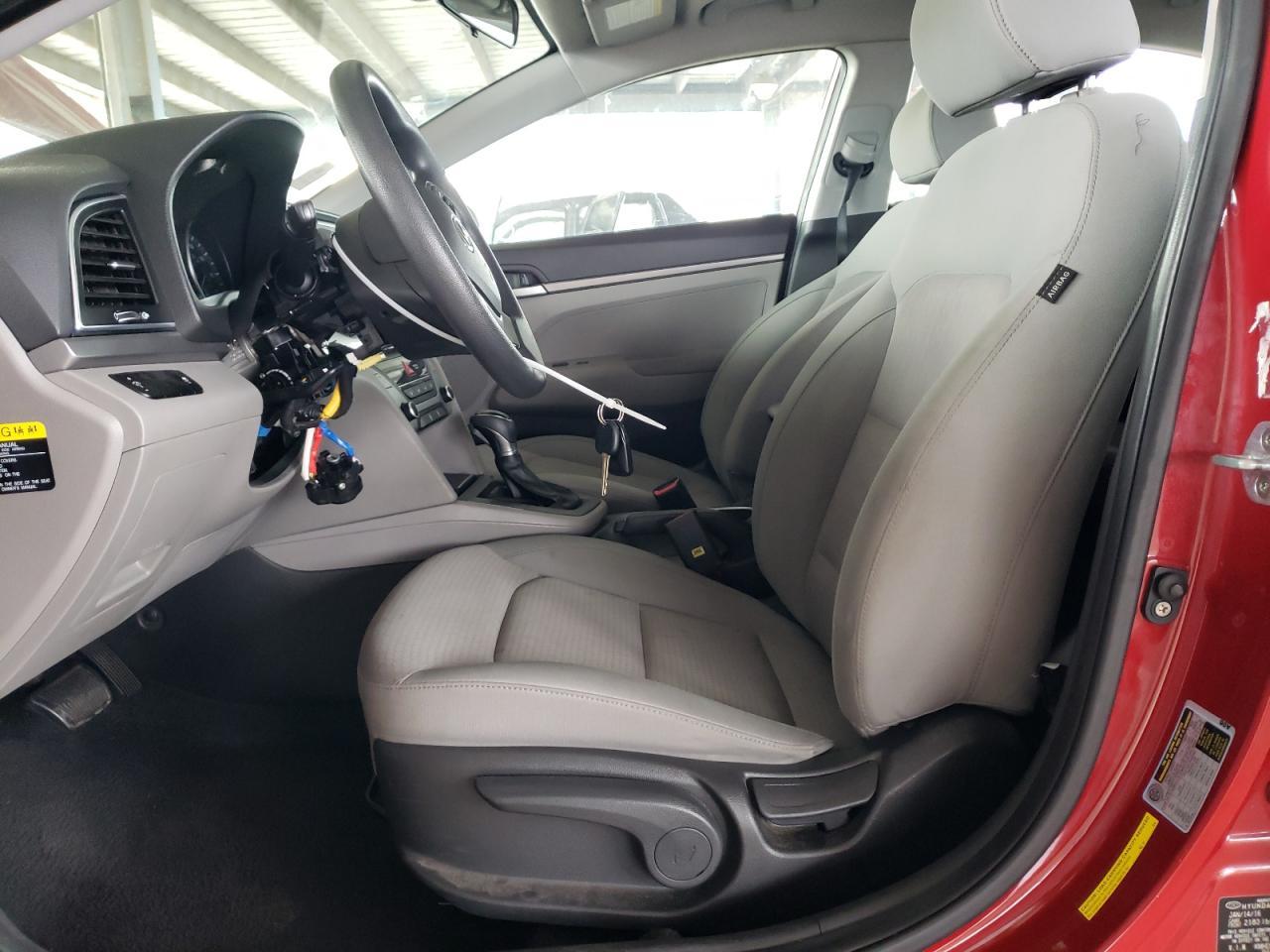 2017 HYUNDAI ELANTRA SE - Фото 7