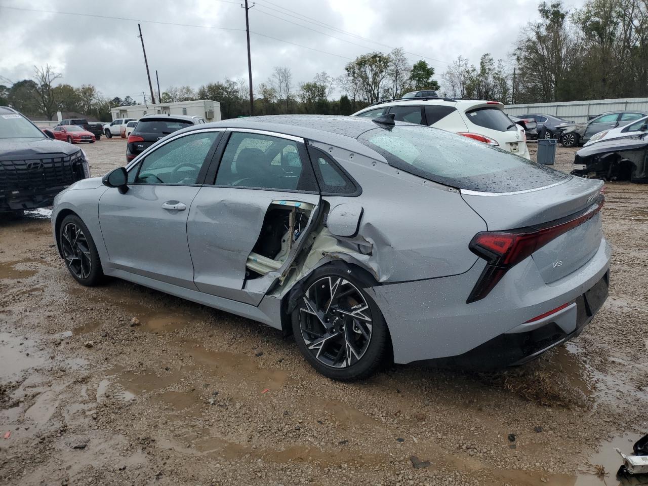 2025 KIA K5 GT LINE - Image 2