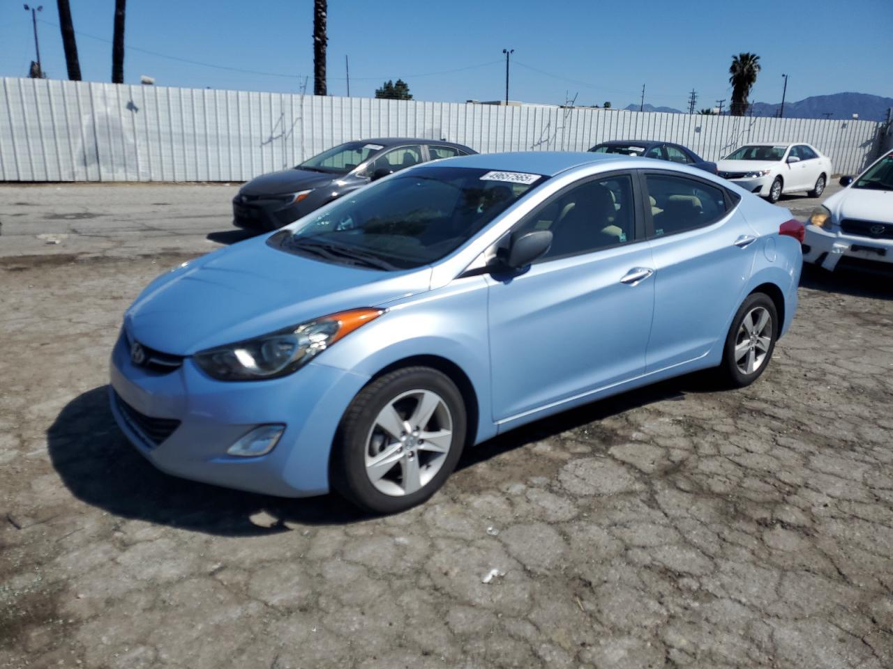 2013 HYUNDAI ELANTRA GL