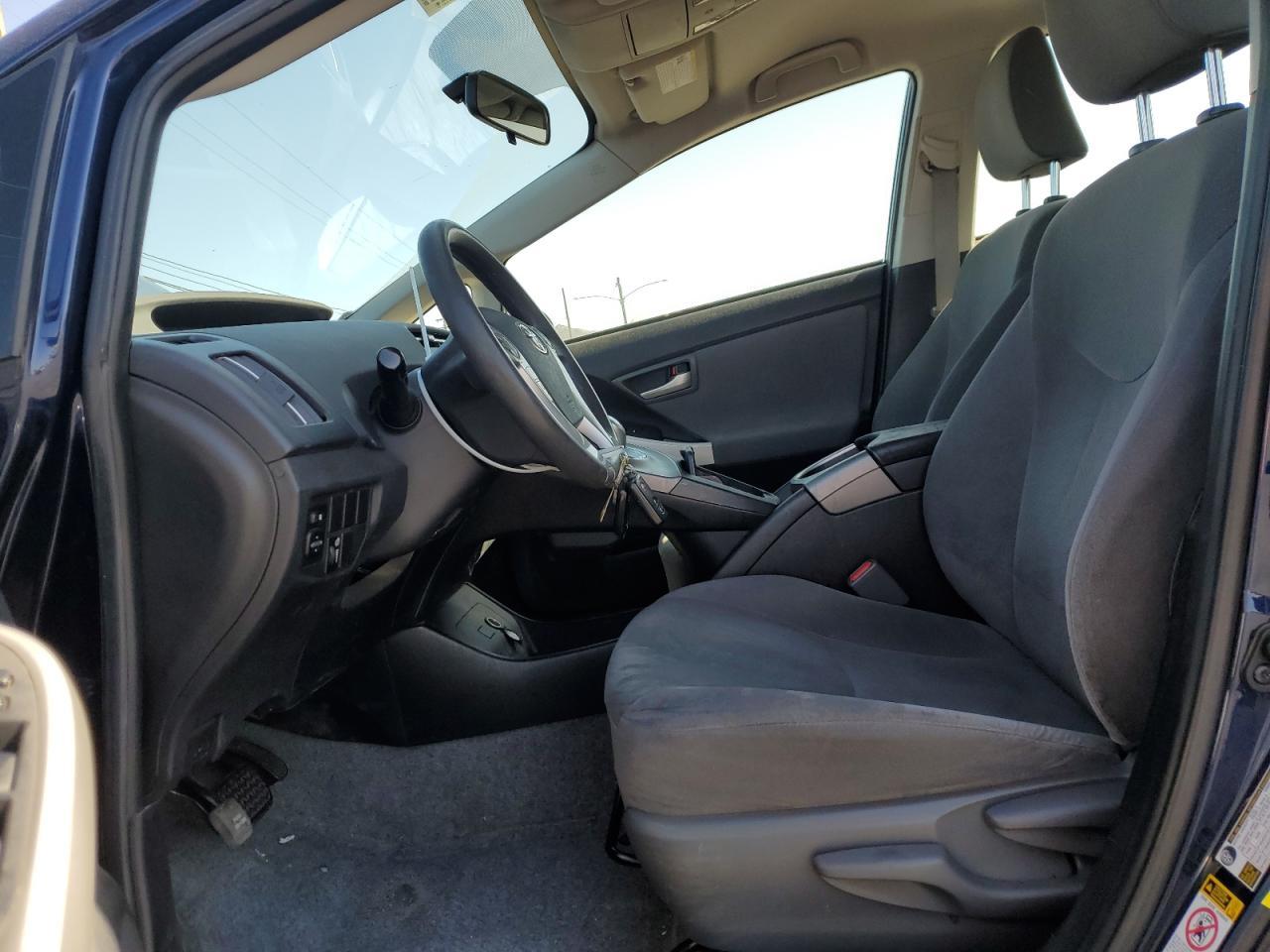 2015 TOYOTA PRIUS - Фото 7
