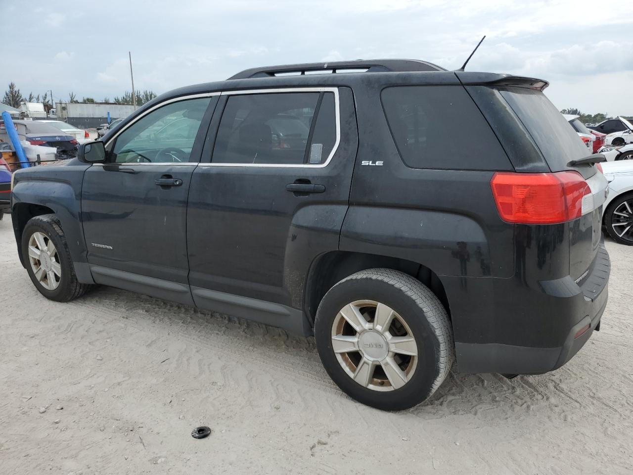 2013 GMC TERRAIN SL - Фото 2