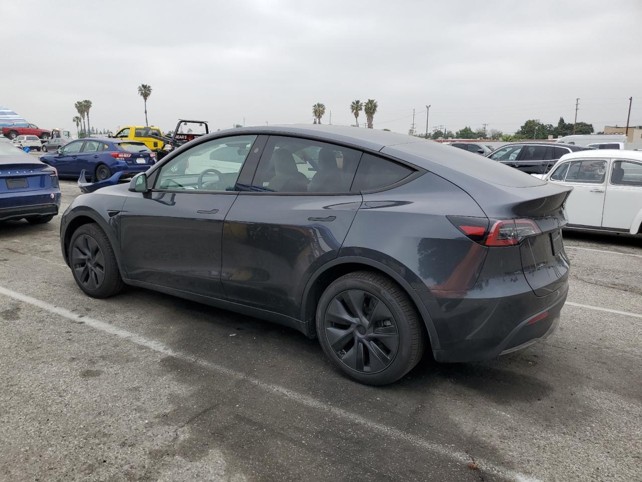 2025 TESLA MODEL Y - Image 2