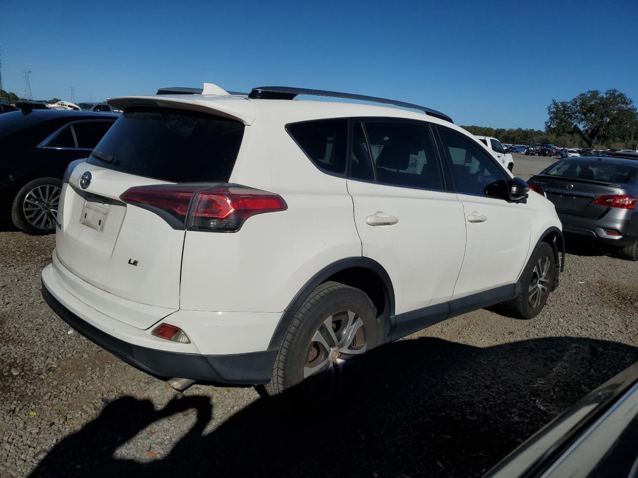 2017 TOYOTA RAV4 LE - Image 3
