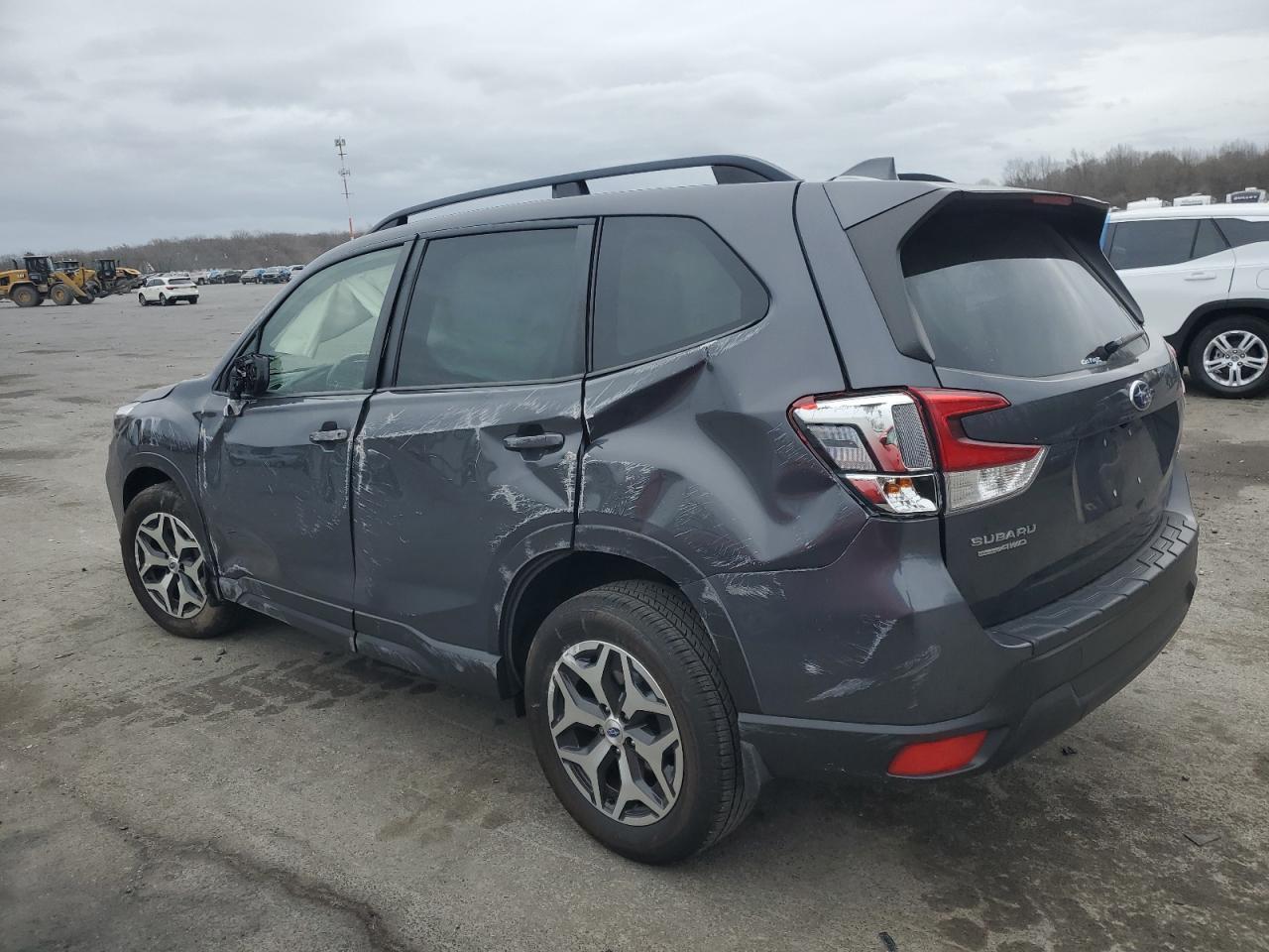 2021 SUBARU FORESTER P - Фото 2