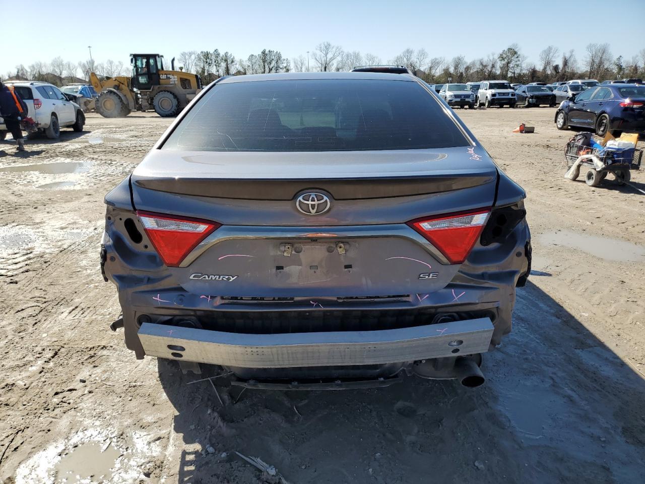2017 TOYOTA CAMRY LE - Image 6