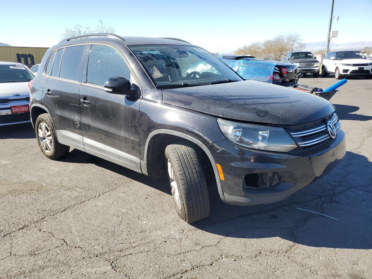 2015 VOLKSWAGEN TIGUAN S - Фото 4