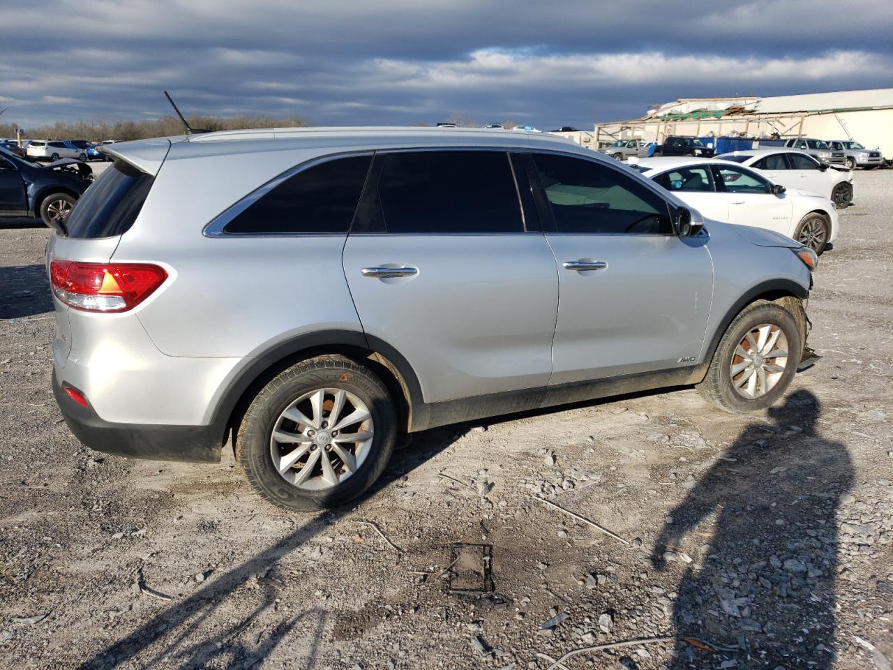 2017 KIA SORENTO LX - Фото 3