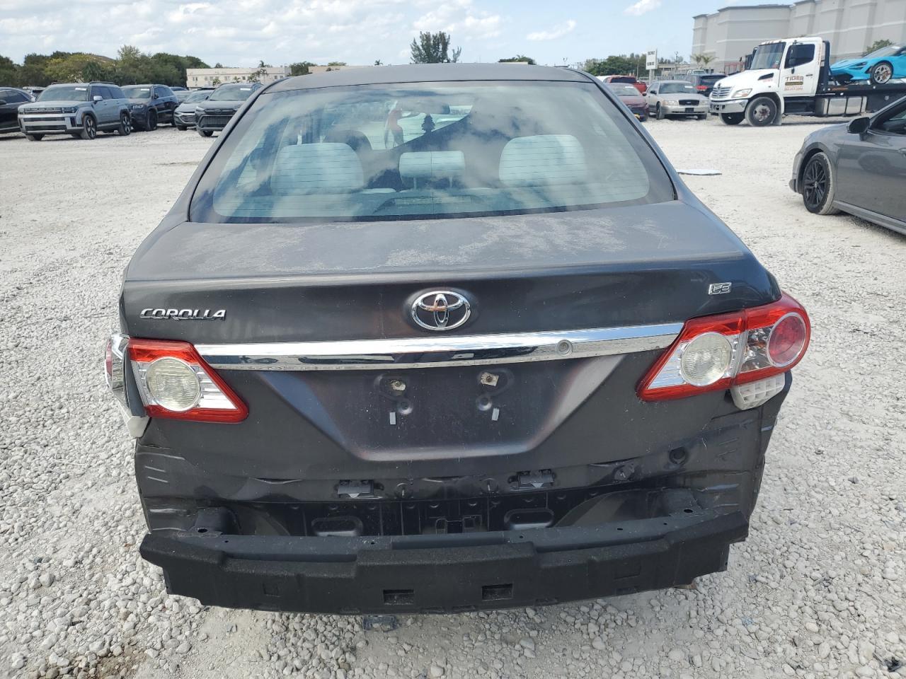 2013 TOYOTA COROLLA BA - Фото 6