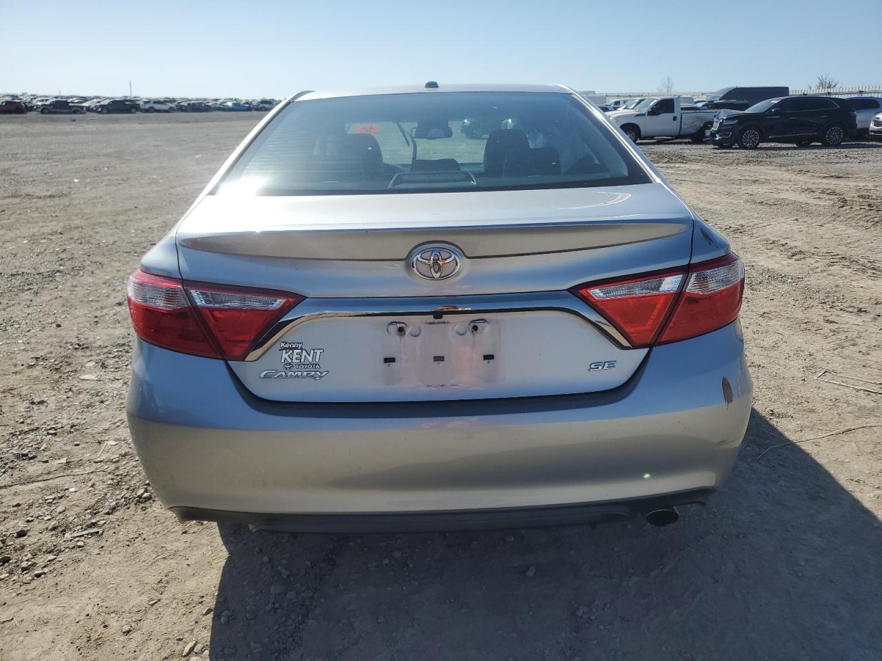 2017 TOYOTA CAMRY LE - Image 6