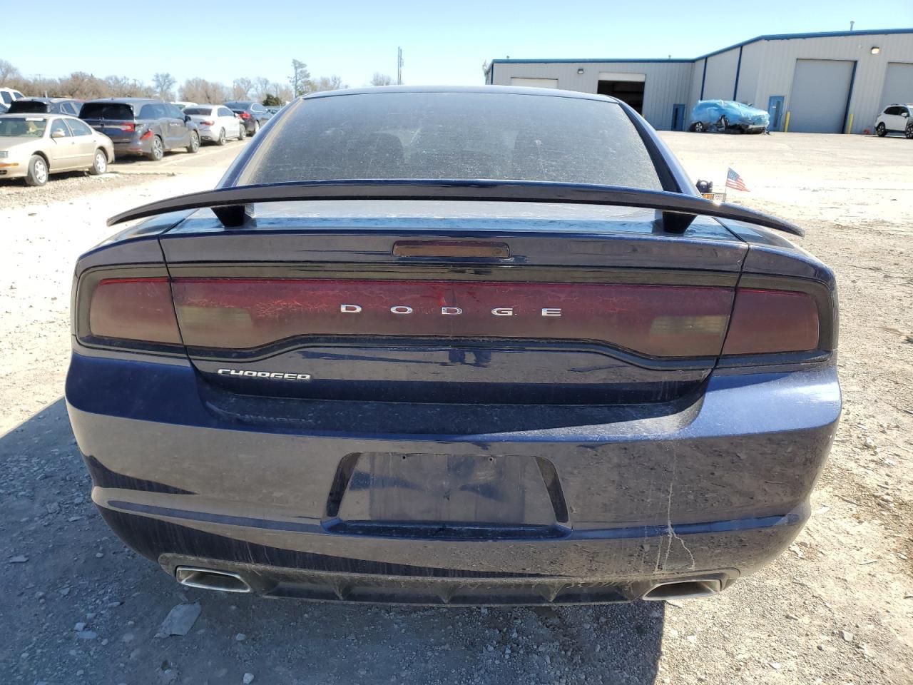 2013 DODGE CHARGER SE - Фото 6