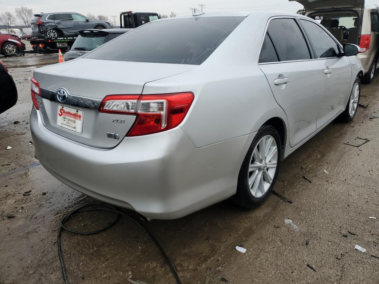 2012 TOYOTA CAMRY HYBR - Фото 3
