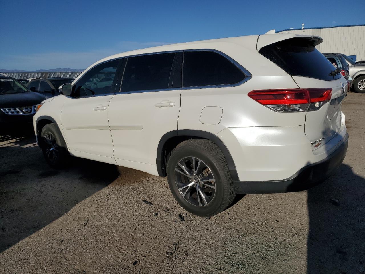 2018 TOYOTA HIGHLANDER - Фото 2