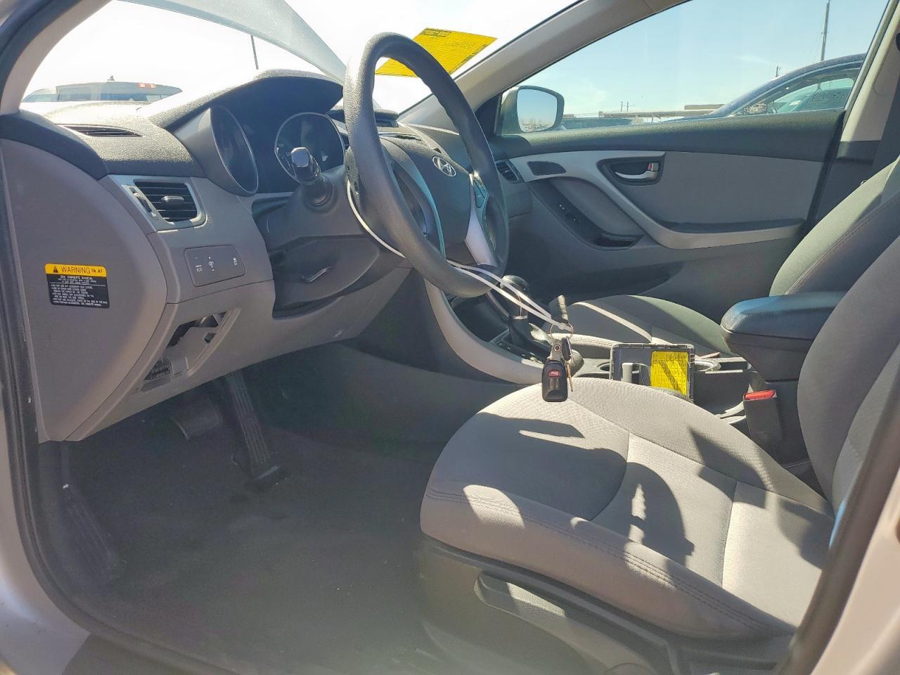 2015 HYUNDAI ELANTRA SE - Фото 7