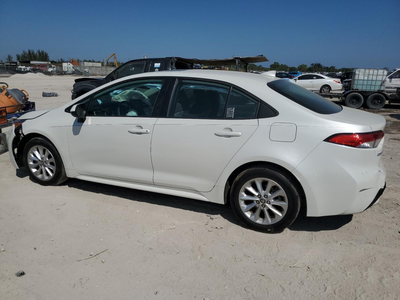 2020 TOYOTA COROLLA LE - Image 2