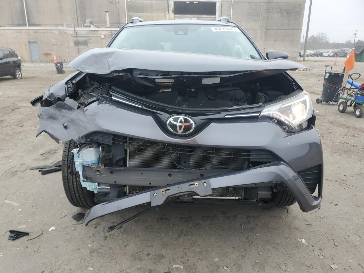 2017 TOYOTA RAV4 LE - Image 5