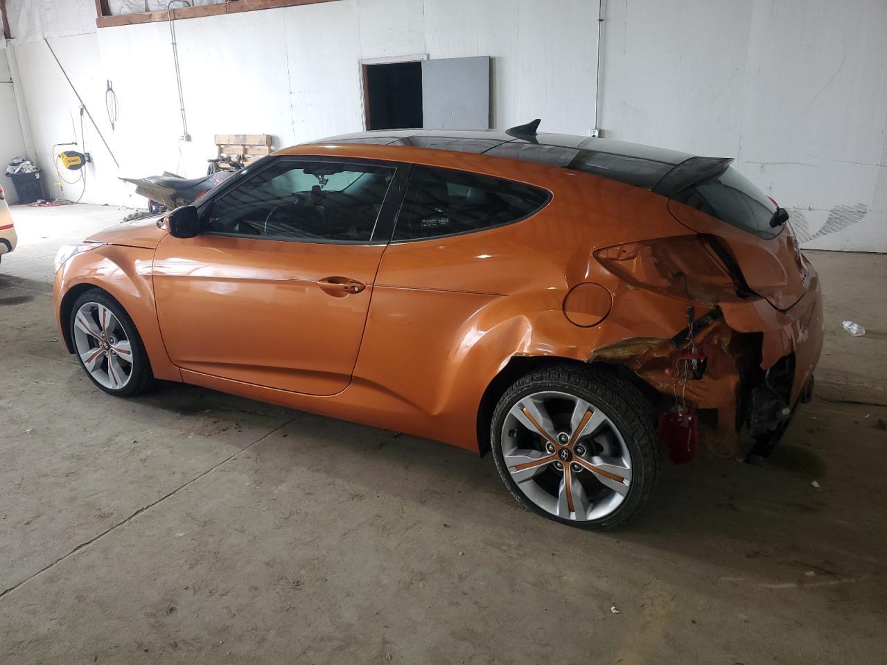 2013 HYUNDAI VELOSTER - Фото 2