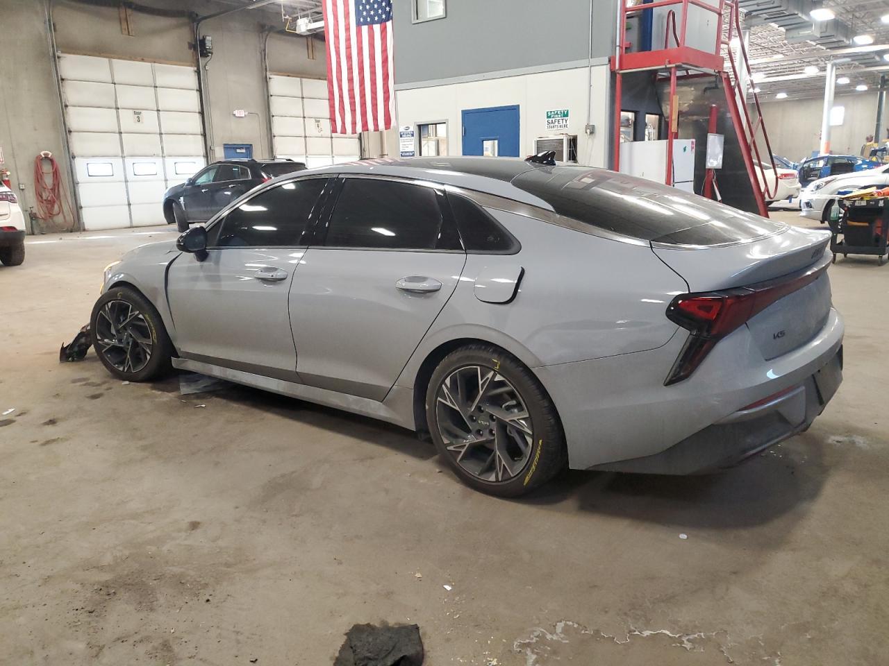 2025 KIA K5 GT LINE - Фото 2
